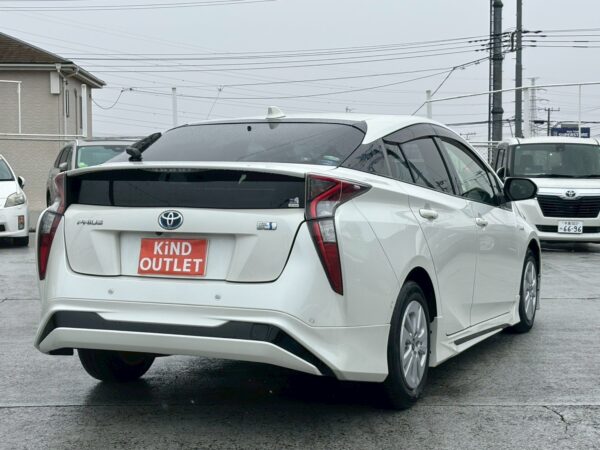 プリウス Sセーフティプラス 50前期 モデリスタフルエアロ付