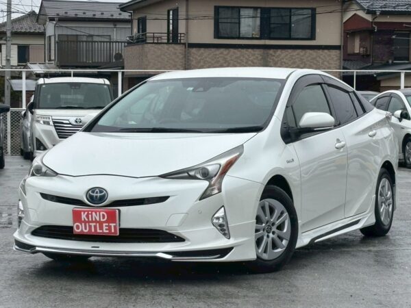 プリウス Sセーフティプラス 50前期 モデリスタフルエアロ付