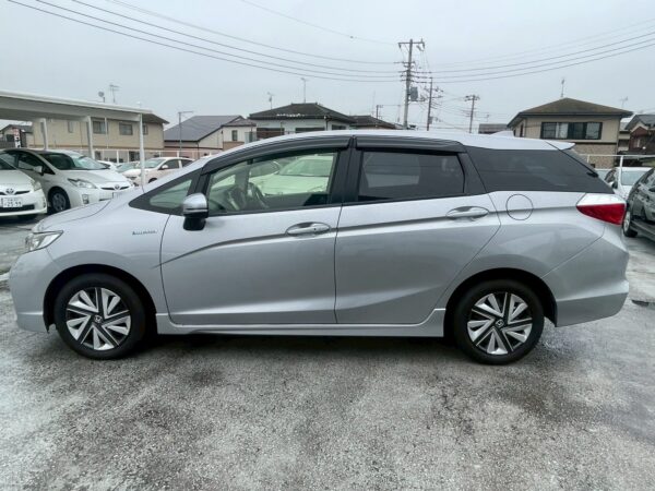 シャトル ハイブリッド
