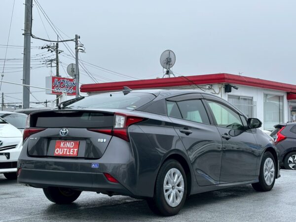 プリウス S 後期