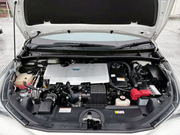 プリウス Sセーフティプラス