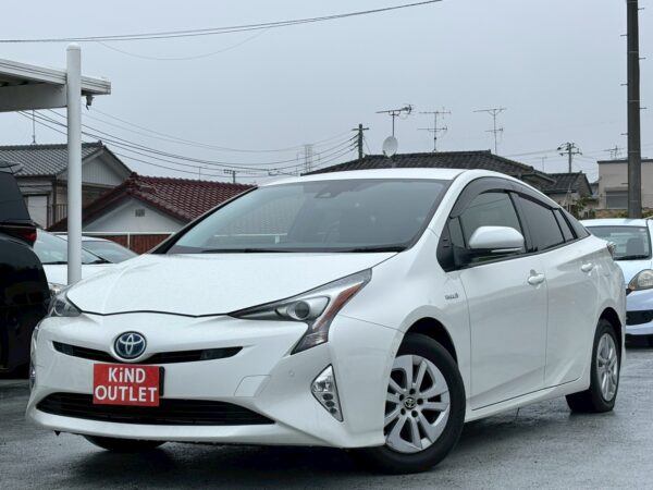 プリウス Sセーフティプラス