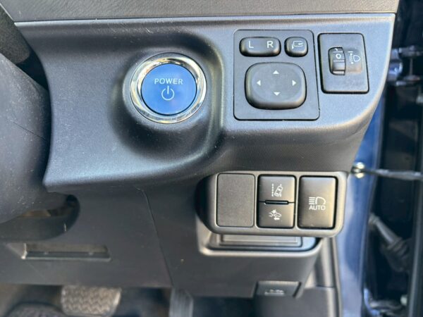 アクア Sスタイルブラック 中期