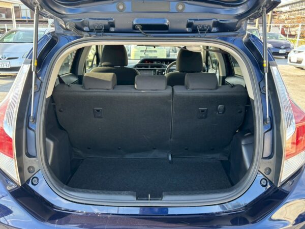 アクア Sスタイルブラック 中期