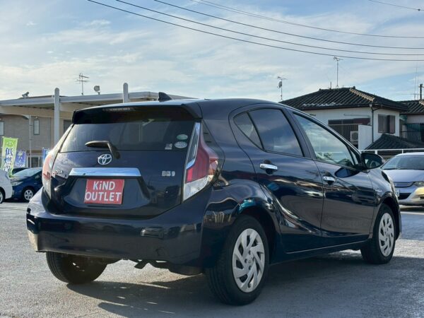 アクア Sスタイルブラック 中期