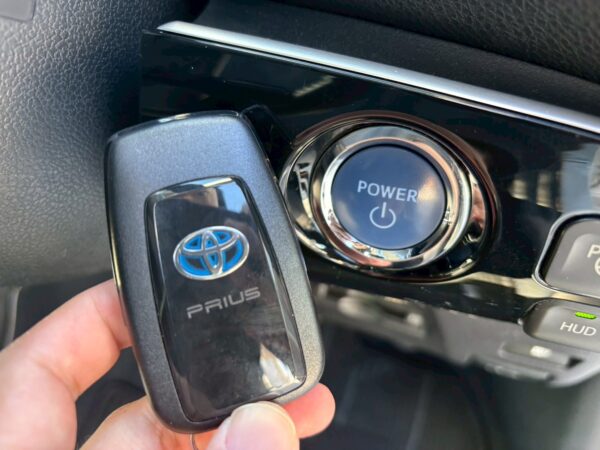 プリウス Sセーフティプラス 50前期