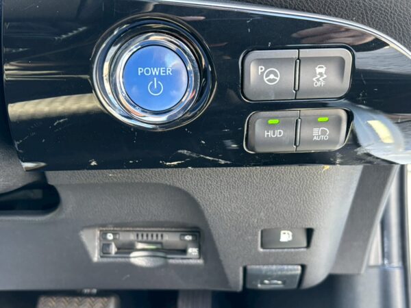 プリウス Sセーフティプラス 50前期