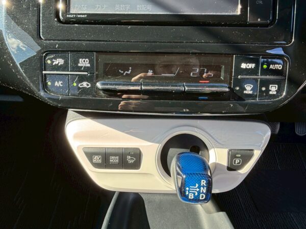 プリウス Sセーフティプラス 50前期