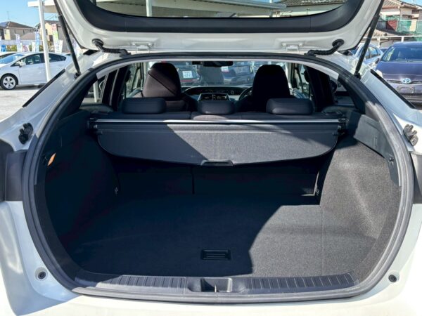 プリウス Sセーフティプラス 50前期