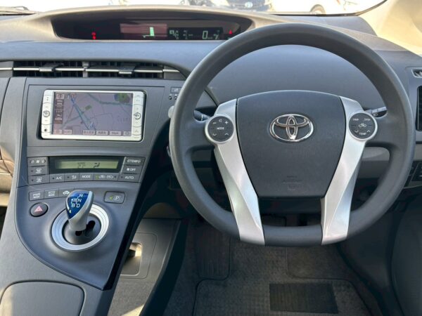 プリウス Sツーリングセレクション