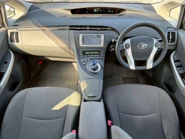 プリウス Sツーリングセレクション