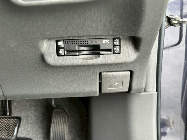 プリウス G LEDエディション