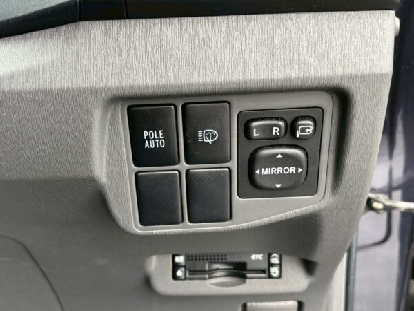 プリウス G LEDエディション