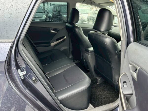 プリウス G LEDエディション