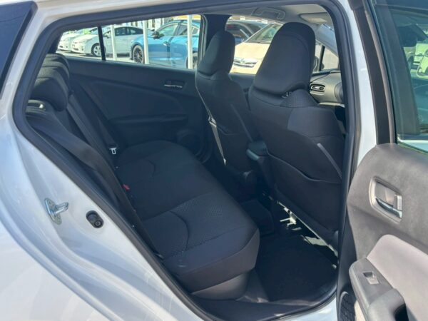 プリウス S 後期