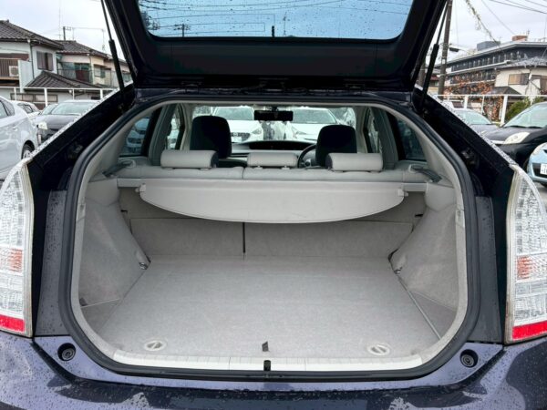 プリウス S LEDエディション