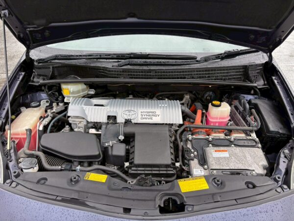 プリウス S LEDエディション