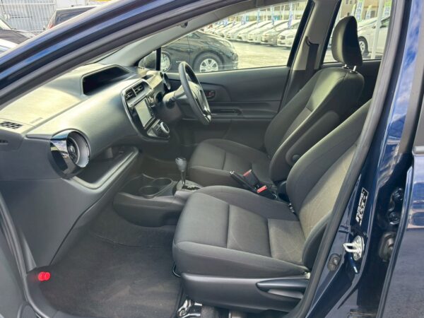 アクア Sスタイルブラック 後期