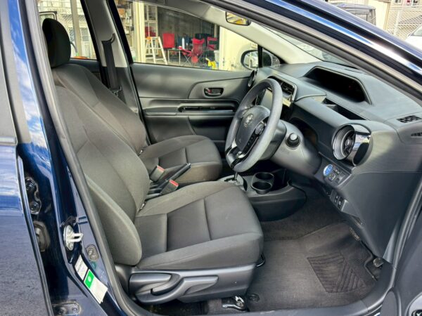 アクア Sスタイルブラック 後期