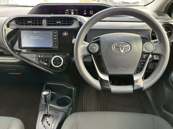 アクア Sスタイルブラック 後期