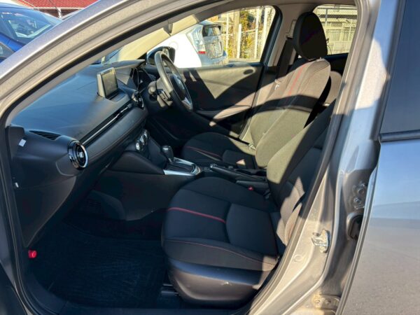 デミオ XDツーリング