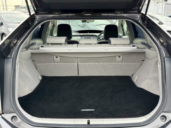 プリウス S LEDエディション 30前期