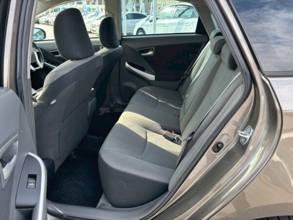 プリウス S LEDエディション 30前期