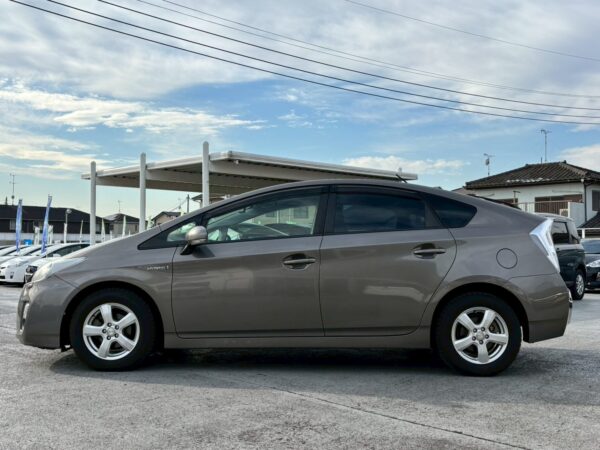 プリウス S LEDエディション 30前期