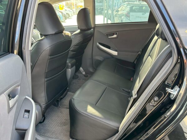 プリウス Sツーリングセレクション