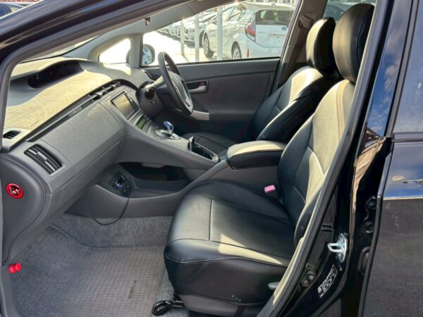 プリウス Sツーリングセレクション