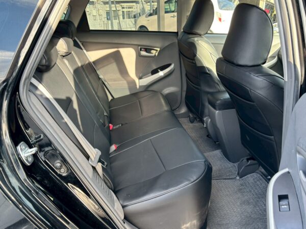 プリウス Sツーリングセレクション