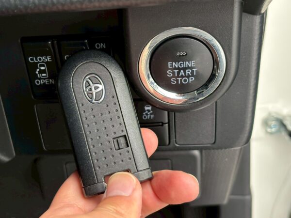 ルーミー カスタムG