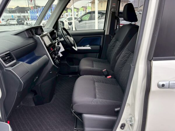 ルーミー カスタムG