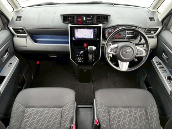 ルーミー カスタムG