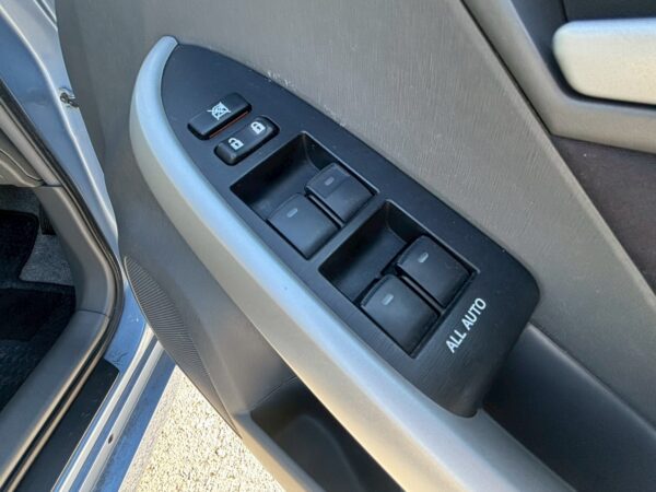 プリウス S LEDエディション