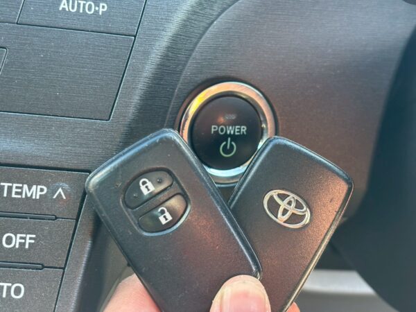 プリウス S LEDエディション