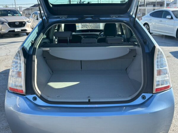 プリウス S LEDエディション