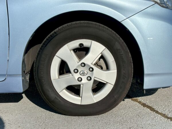 プリウス S LEDエディション