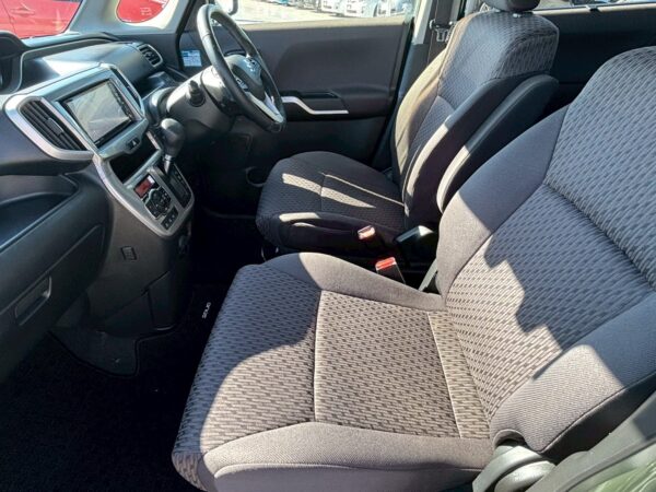 ソリオ　ハイブリッドMZ