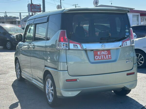 ソリオ　ハイブリッドMZ