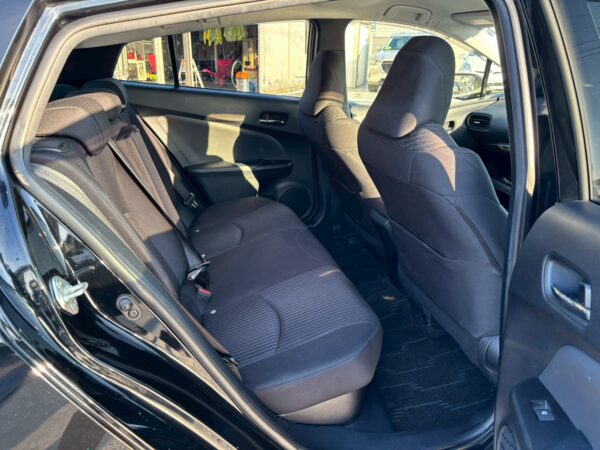 プリウス Sセーフティプラス