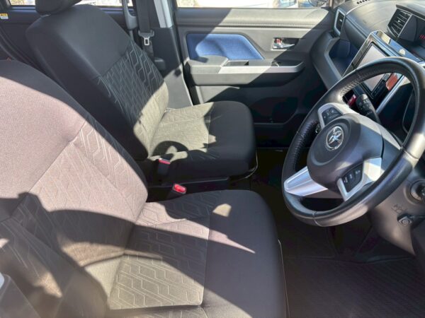 ルーミー　カスタムG