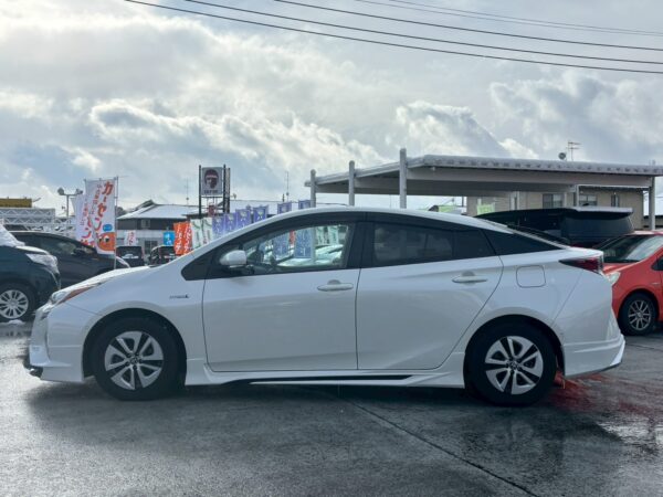 プリウス A 50前期 フルエアロ