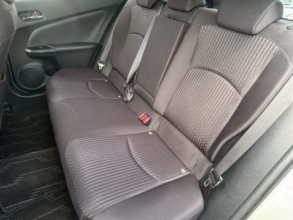 プリウス Sセーフティプラス モデリスタエアロ付