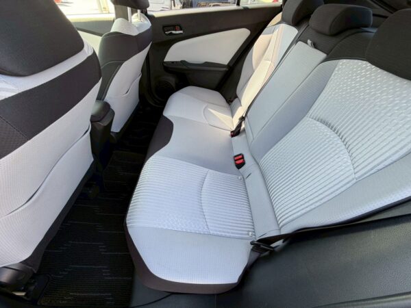 プリウス Sセーフティプラス モデリスタエアロ付