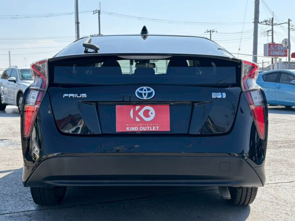 プリウス Sセーフティプラス モデリスタエアロ付