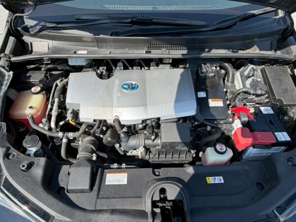 プリウス Sセーフティプラス モデリスタエアロ付