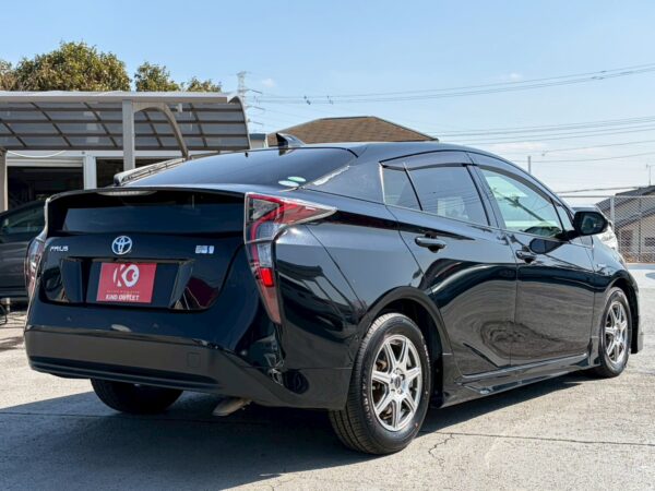 プリウス Sセーフティプラス モデリスタエアロ付