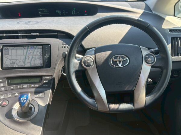 プリウス G LEDエディション