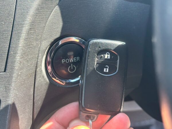 プリウス G LEDエディション